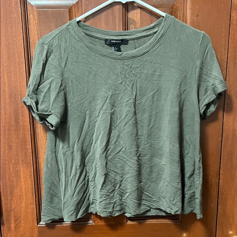 Forever 21 Khaki Green Short Sleeve Tee